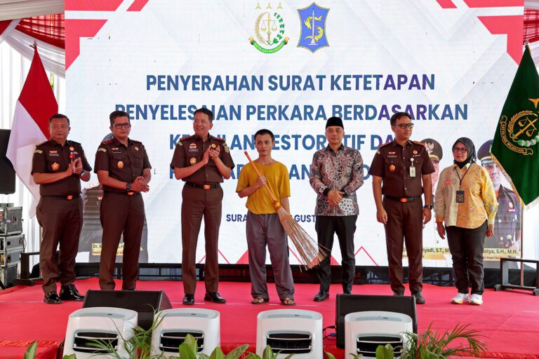 Kejari dan Pemkot Surabaya Terapkan Restorative Justice untuk 11 Pelaku Tindak Pidana