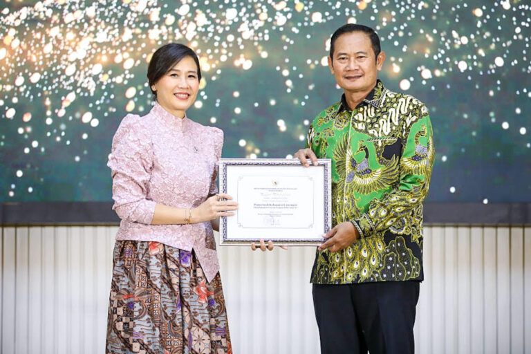 Lamongan Raih Penghargaan Kabupaten Layak Anak Predikat Nindya