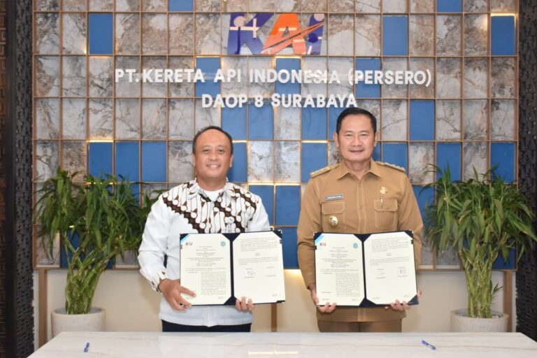 Bupati Yes Menandatangani MoU Untuk Penataan Kawasan Aset Milik PT KAI