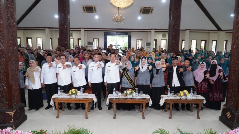 Pemkab Lamongan Dukung Gerakan Tujuh KAIH Dan Wajar Tiga Belas Tahun