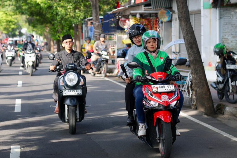 Tingkatkan Pendapatan Para Sopir, Bu Ipuk Gelar Gerakan Manfaatkan Ojol dan Tarnsportasi Umum Tiap Jumat
