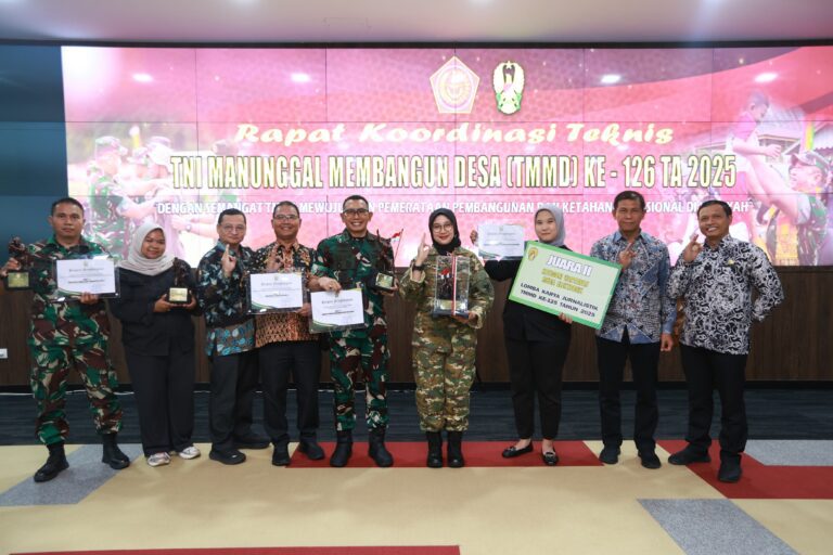 Berkat Kolaborasi Bangun Desa, Banyuwangi Borong Penghargaan TMMD dari Mabes TNI AD