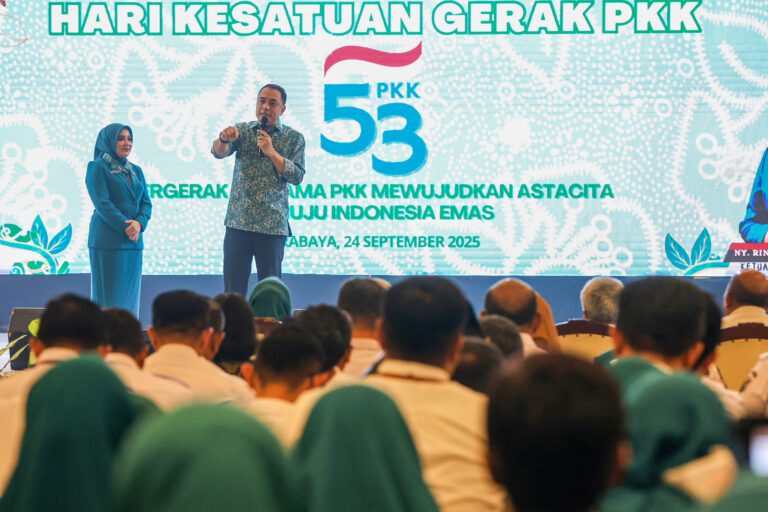Peringati HKG ke-53 PKK, Wali Kota Eri Apresiasi Peran Kader dalam Mewujudkan Surabaya Emas
