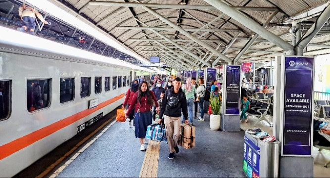 Sambut Libur Maulid Nabi; KAI Daop 8 Surabaya Hadirkan KA Fakultatif