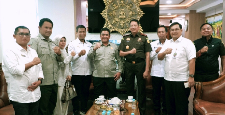 Kunjungi Kejati Jatim; Ditjenbun dan PT SGN  Bahas Penertiban Distribusi Gula Rafinasi