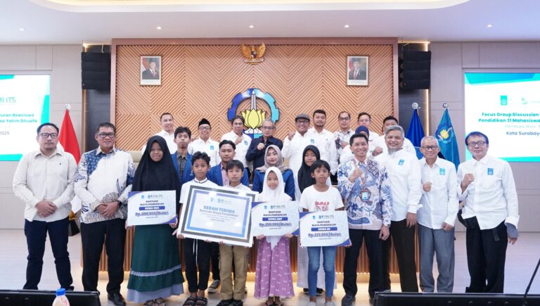 Sinergi ITS, YMI, dan IKA ITS Bukakan Jalan Prestasi Anak Bangsa dengan Beasiswa