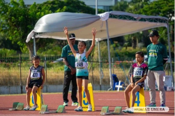 Jaring Talenta Olahraga Sejak Dini, Unesa Bersama KONI dan Dispora Jatim Gelar East Java Youth and Kid’s Athletics