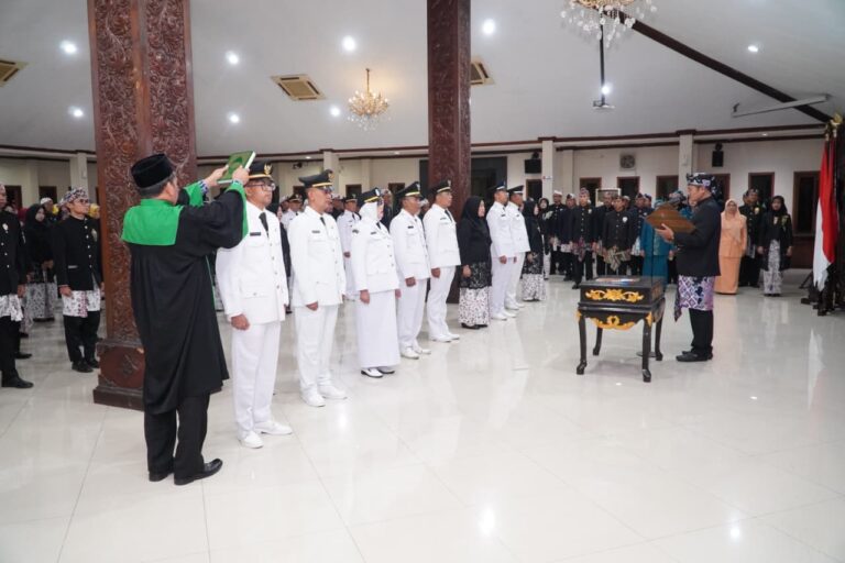 95 Pejabat Pemkab Dilantik, Siap Sukseskan Visi Misi Lamongan 