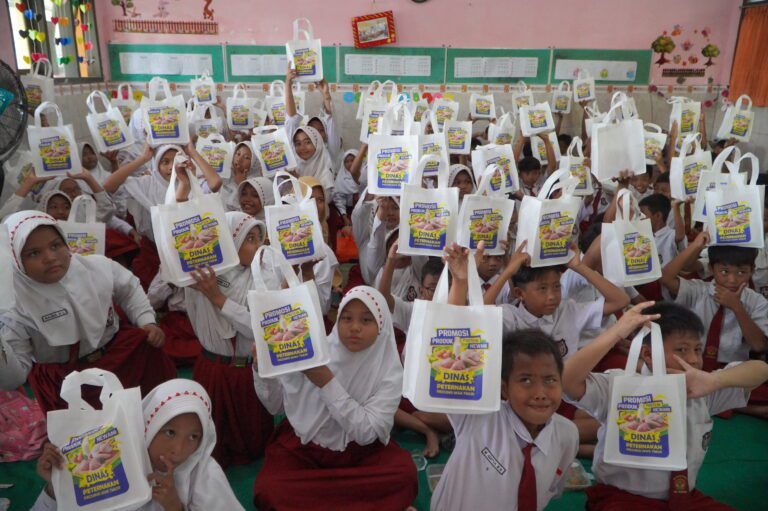 Sinergi Pemprov Jatim Wujudkan Bakti Sosial di Sidoarjo