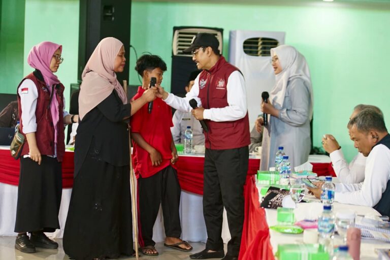 Momen Bahagia dan Haru Saat Mensos Kunjungi Sekolah Rakyat Banyuwangi