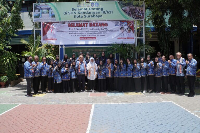 Reni Astuti Tinjau SDN Kandangan 3: Desak Penindakan Tegas terhadap PT SJL demi Lingkungan Belajar yang Sehat