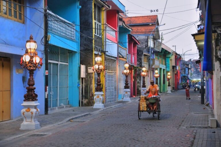 Lampu Dekorasi Kawasan Wisata Hilang Dicuri, Wali Kota Eri Minta Warga Bantu Awasi Fasilitas Publik