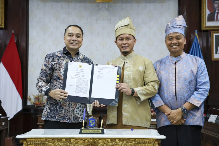 Surabaya dan Pekanbaru Transfer Ilmu Pengendalian Penyakit hingga Pelayanan Publik