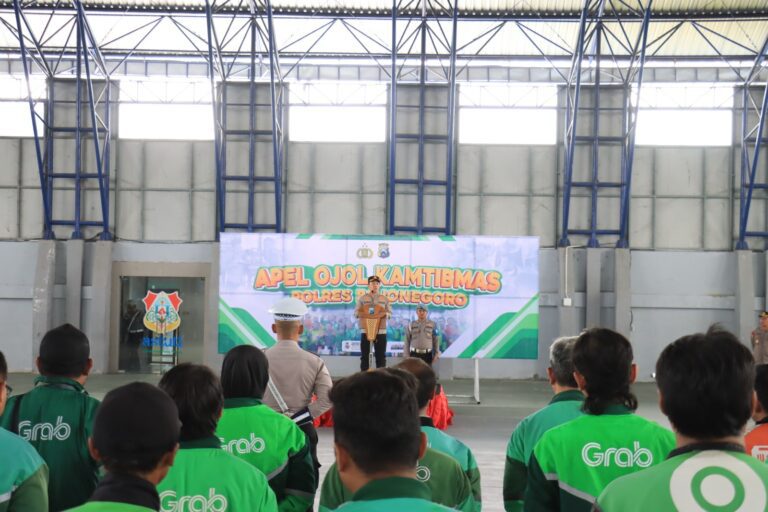 Sinergi Polres Bojonegoro dan Komunitas Ojol Kian Erat Lewat Apel Kamtibmas