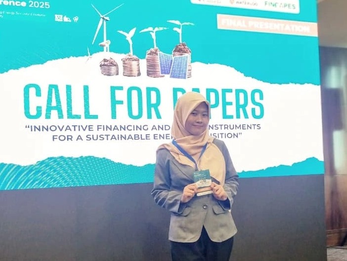 Bangga! Alumni UNAIR Juara 1 Internasional lewat Inovasi Energi Hijau dari Limbah Sawit