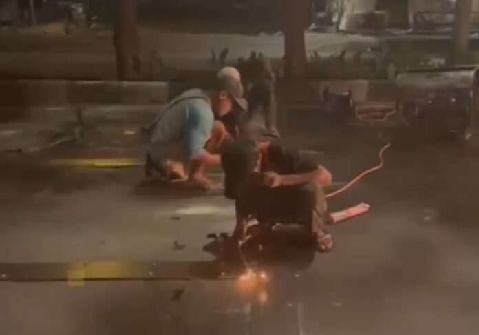 dok perbaikan jalan DSDABM Surabaya (1)