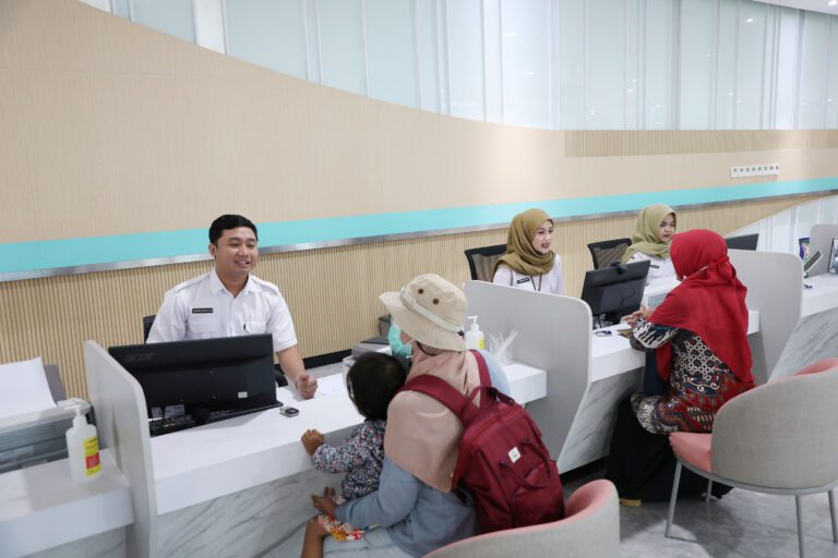 RSUD Eka Candrarini Surabaya Kembangkan 21 Klinik dalam 10 Bulan Beroperasi