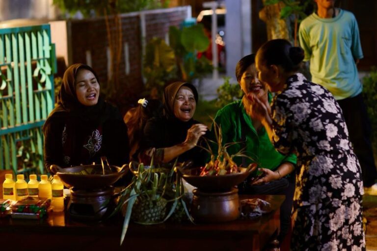 Sebentuk Keramahtamahan Suku Osing di Festival Ngopi Sepuluh Ewu