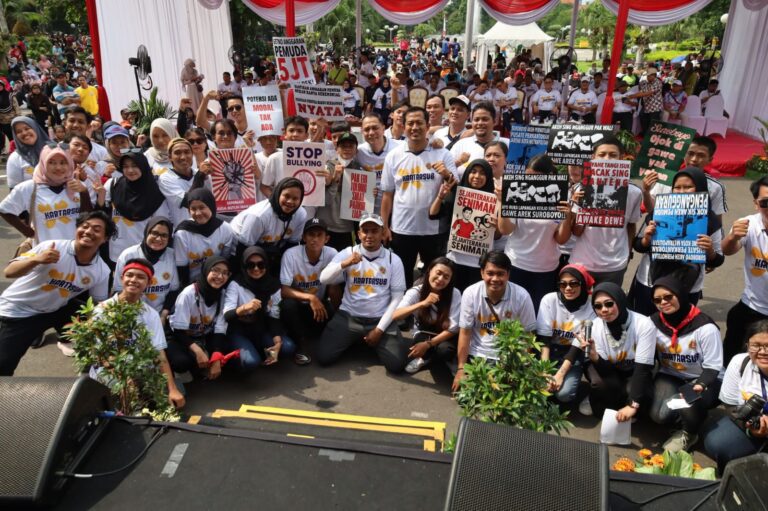 Dasa Cita Karang Taruna Diterima, Wali Kota Eri Gelontor Anggaran Per RW dan Prioritaskan Tenaga Kerja Lokal