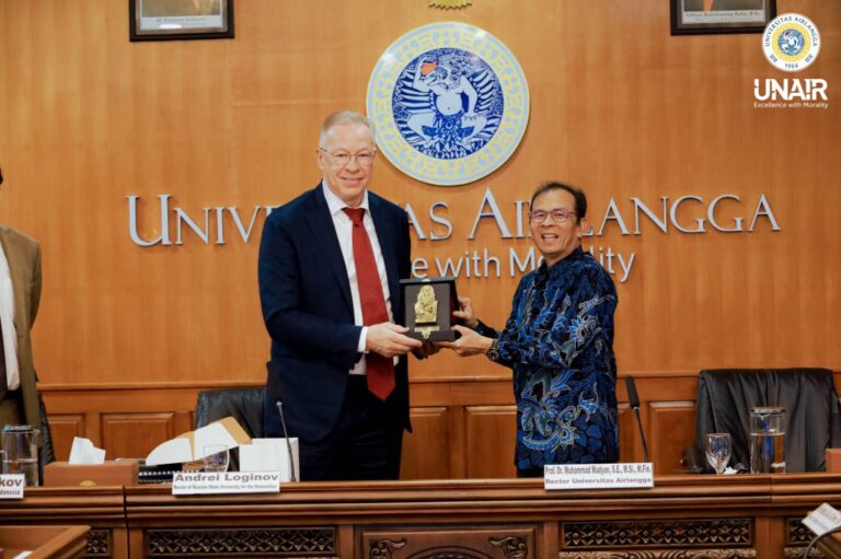 UNAIR dan Russian State University Jalin Sinergi Global untuk Riset Kemaritiman dan Sejarah-Budaya