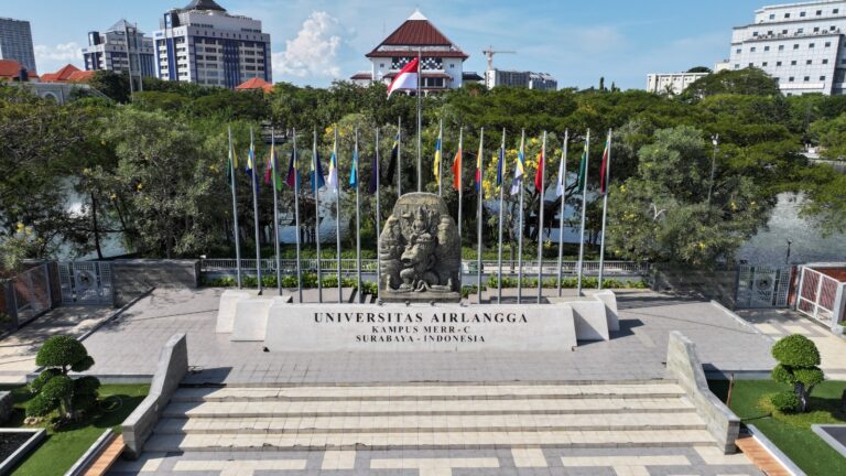 Kado Dies Natalies ke-71, UNAIR Duduki Posisi top 3,5 persen Asia dan 2 di Indonesia