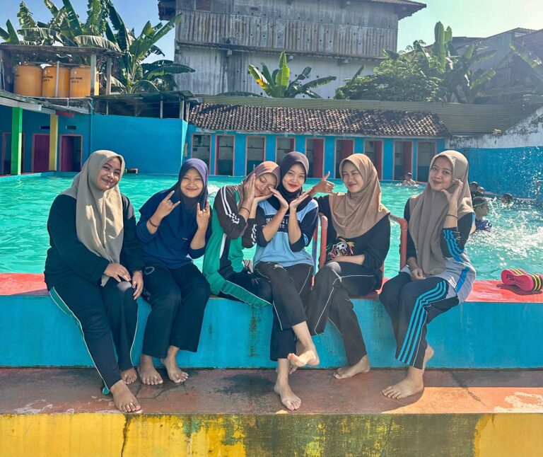 UPT PSBR Bojonegoro Fasilitasi Kegiatan Renang untuk Relaksasi dan Penguatan Fisik Penerima Manfaat