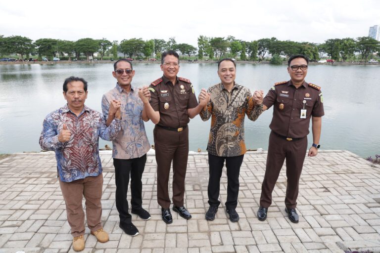Resmi Diserahkan Kejati, Waduk UNESA Bakal Punya Wajah Baru dan Jogging Track