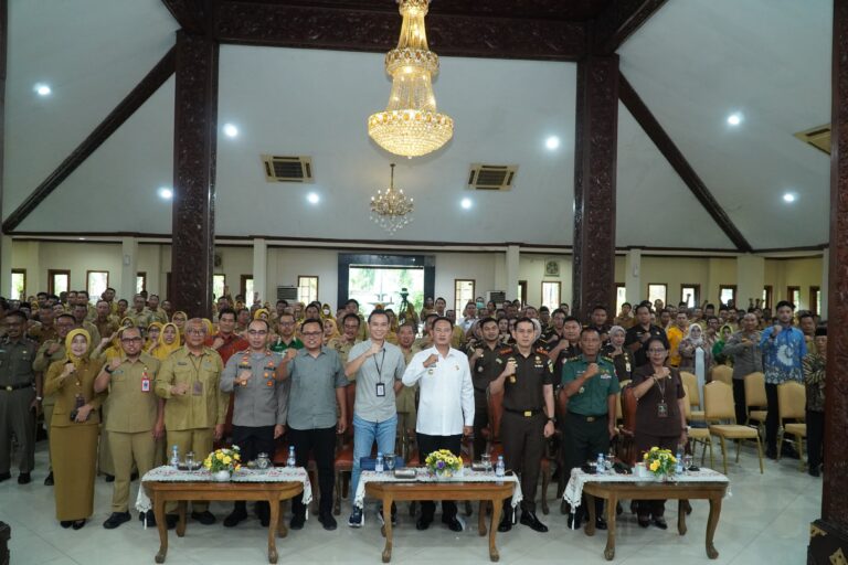 Buka Sosialisasi KUHP,  Pak Yes Tekankan Masyarakat Lamongan Paham Dan Menerapkan