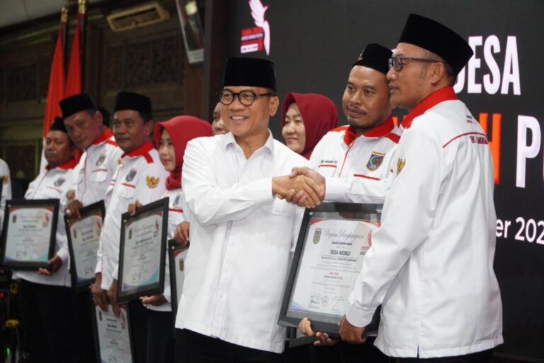 Menteri Desa Apresiasi Pemberdayaan Desa Di Lamongan