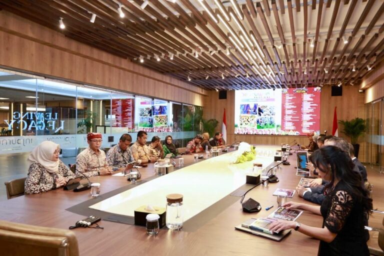 Bertemu Direksi InJourney, Bupati Ipuk Perkuat Ekosistem Pariwisata Banyuwangi