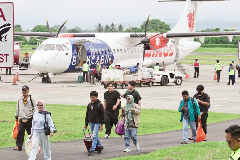 Penerbangan Banyuwangi-Lombok Dibuka, Koneksikan Dua Destinasi Wisata Favorit Nasional  