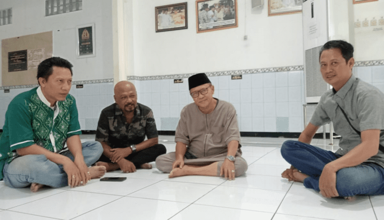 KH Imam Chambali Ingatkan Jemaah: Jangan Banyak Mengeluh, Perbanyak Sedekah