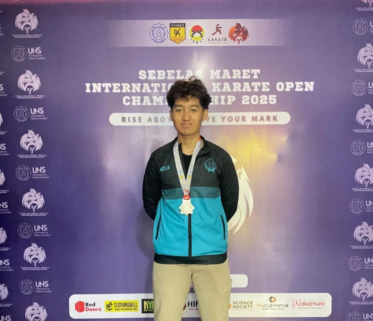 Atlet UKM Karate UNAIR Raih Juara Dua di Kejuaraan Internasional