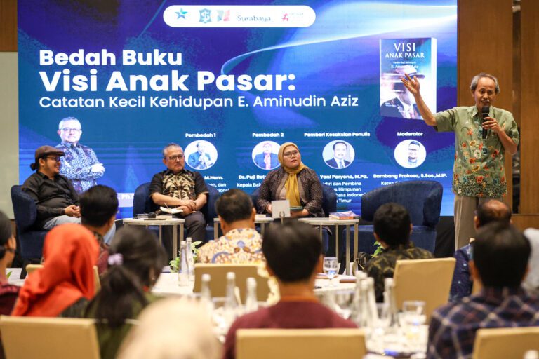 Pemkot Surabaya Dukung Gerakan Literasi Lewat Bedah Buku Kepala Perpusnas