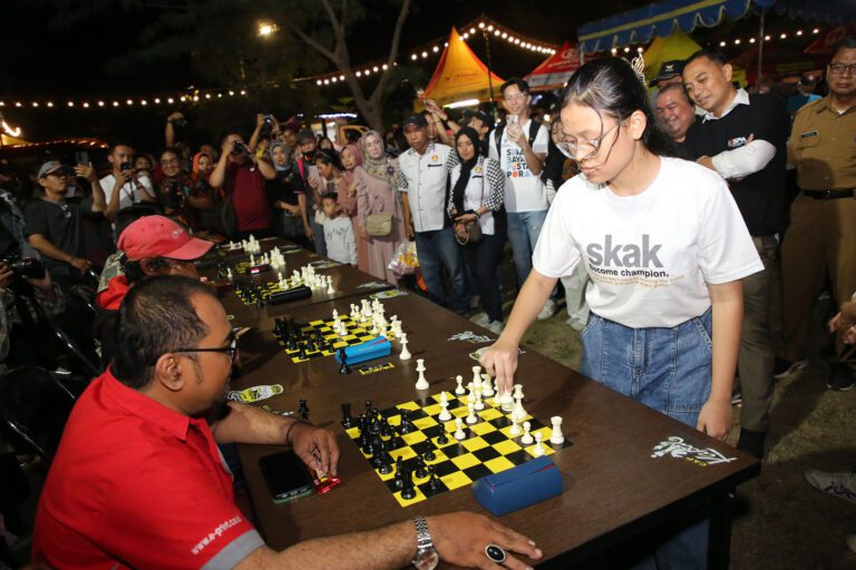Surabaya Jadi Pusat Catur Internasional, Gelar Cap Kapal Checkmate FIDE Rated Edisi Ketiga