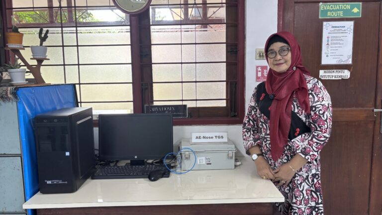 Guru Besar FST UNAIR Kembangkan Aenose, Inovasi Deteksi Kesegaran Daging Berbasis Artificial Intelligence