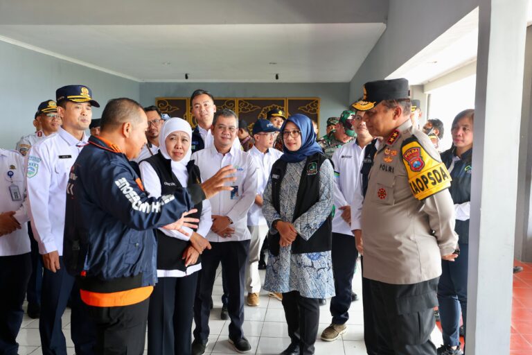 Ramai Dikunjungi Wisatawan Selama Liburan, Kabasarnas, Gubernur, dan Kapolda Jatim Datang ke Banyuwangi