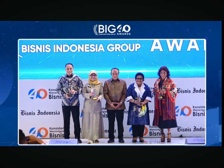 Strategi Pembangunan Ekonomi Wali Kota Eri Cahyadi Bawa Surabaya Raih Bisnis Indonesia Big 40 Award