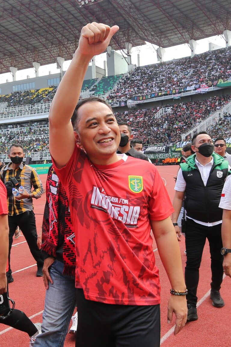 Wali Kota Eri Lecut Semangat Peselam Surabaya di Kejuaraan Tingkat Nasional OWF dan OBA