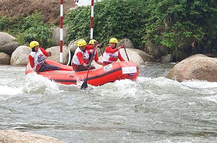 Indonesia Raih Emas dan Cetak Sejarah di Kejuaraan Dunia Arung Jeram 2025