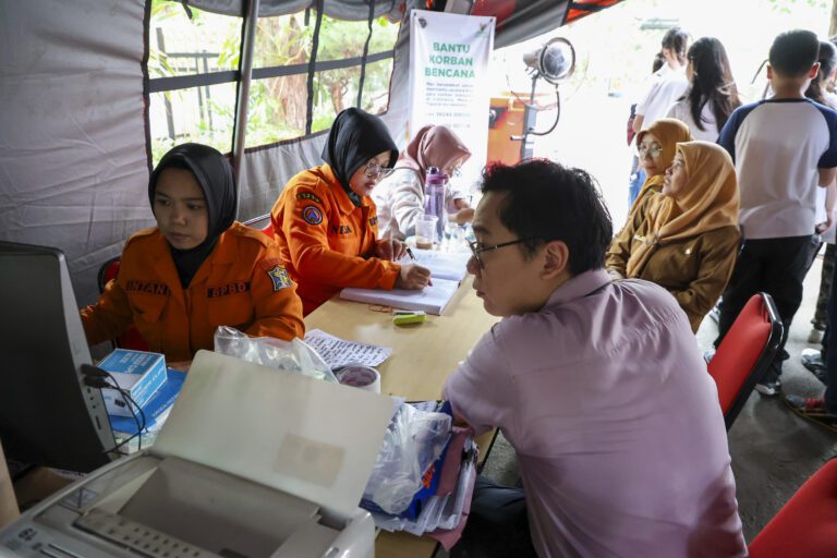 Donasi Surabaya untuk Bencana Sumatra Tembus Rp1,3 Miliar, Kepala BPBD: Bukti Kepedulian Warga terhadap Bencana di Sumatra