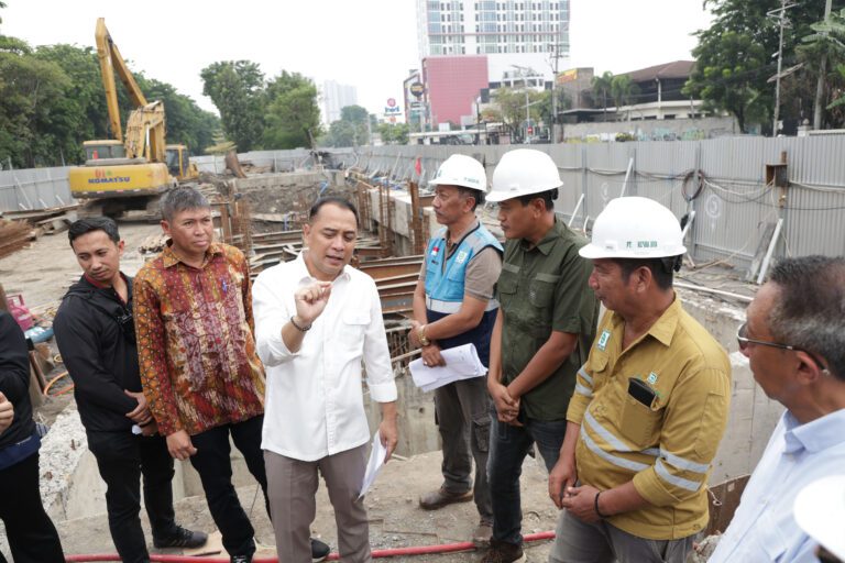 Proyek Rumah Pompa Capai 90 persen, Wali Kota Eri Cahyadi Berlakukan Denda untuk Kontraktor yang Terlambat