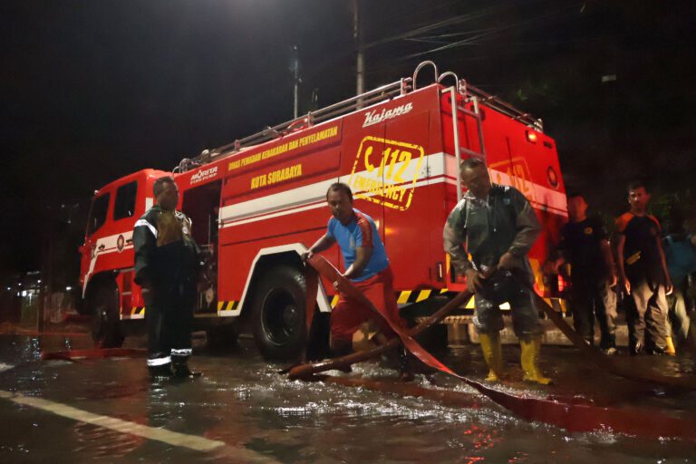 Pemkot Surabaya Prioritaskan Penanganan Banjir Simo hingga Tanjungsari pada 2026
