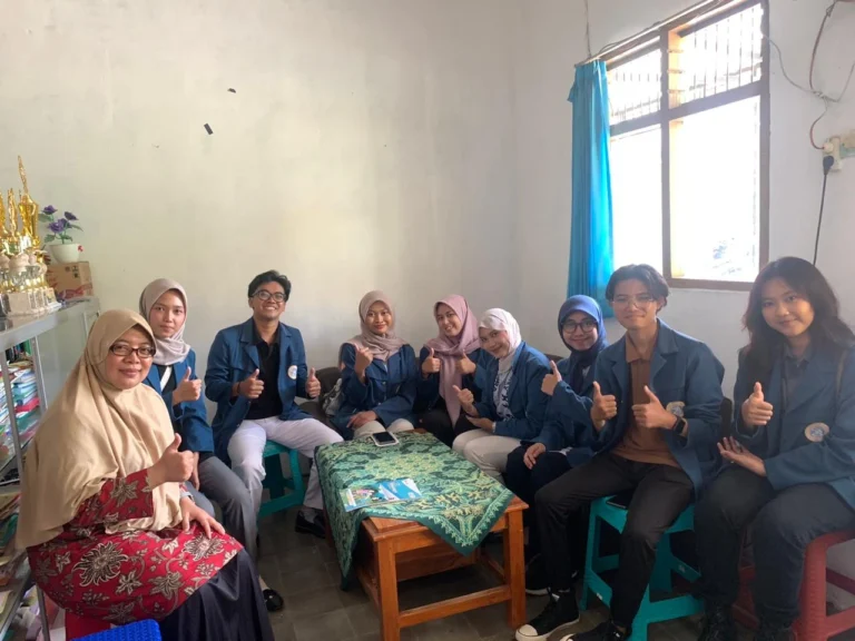 Sebulan Mengabdi, Mahasiswa BBK 7 UNAIR Tinggalkan Jejak Manfaat bagi Masyarakat