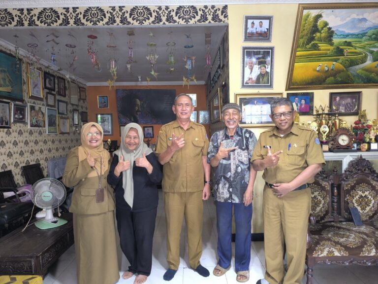 Dispusip Surabaya Gali Sejarah Ludruk Bersama Cak Kartolo untuk Program Literasi Anak