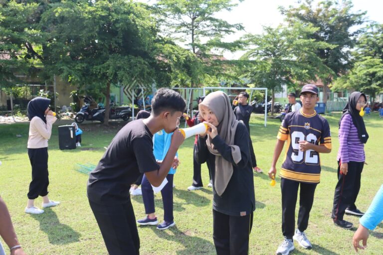 Outbound PM UPT PSBR Jombang, Perkuat Kekompakan lewat Balloon Moving Cup dan Take The Ball