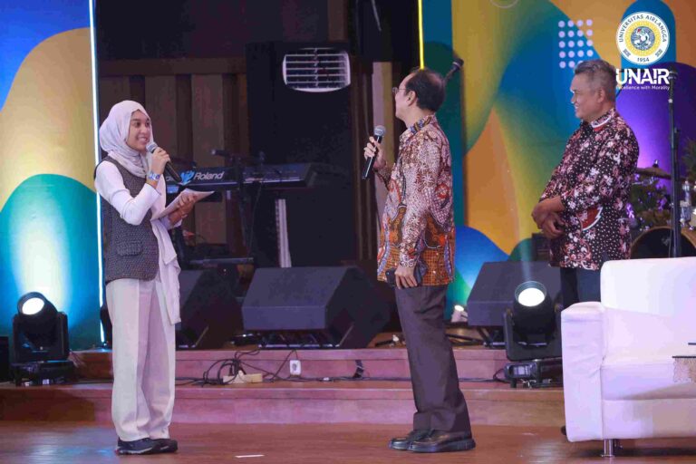 Tempuh Perjalanan Lebih dari 16 Jam Demi Hadir di AEE, Perjuangan Siswa Ini Tuai Apresiasi