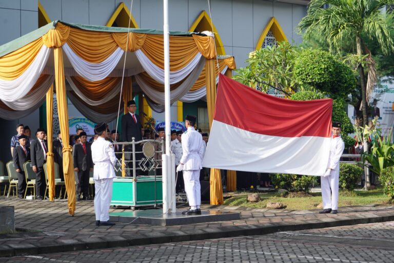 Kanwil Kemenag Jatim Gelar Upacara Puncak Peringatan HAB ke-80 Kemenag