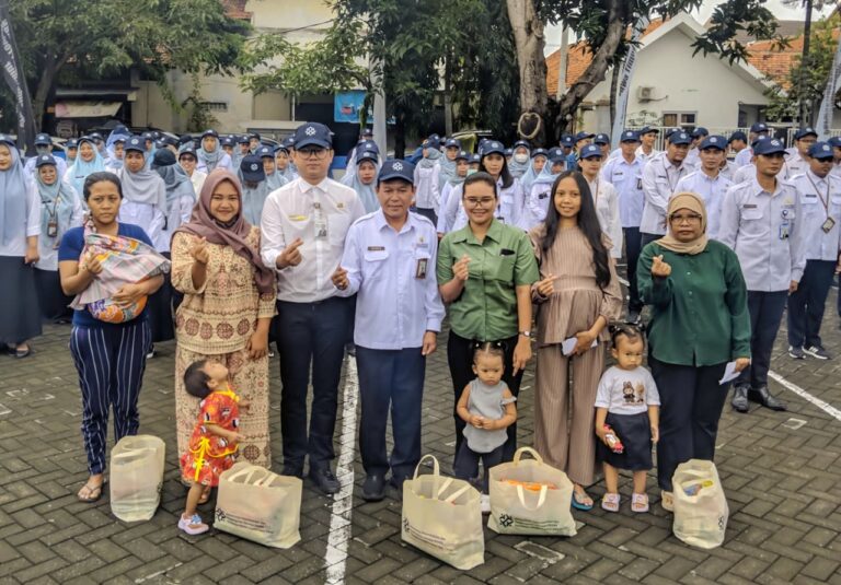 Semangat “ASN Peduli”: BKKBN Jatim Berbagi di Awal Tahun