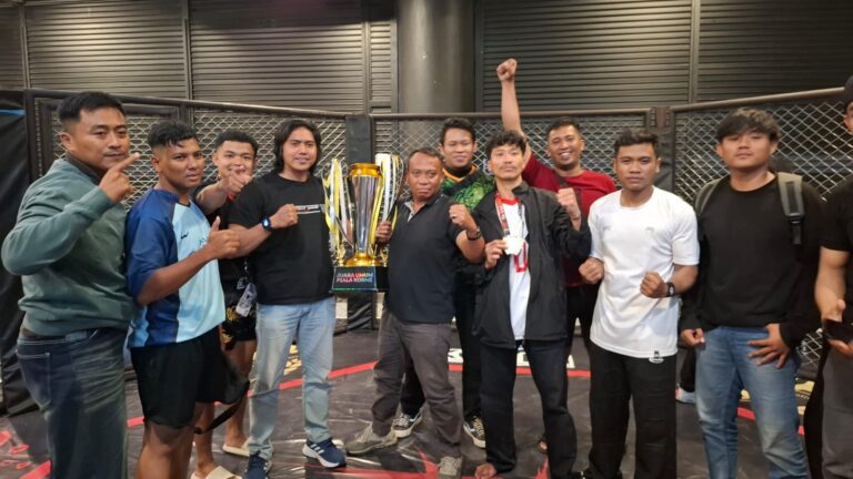 Kerja Keras Berbuah Manis, Asapat Camp Sabet Juara Umum Kick Striking Piala KORMI Surabaya